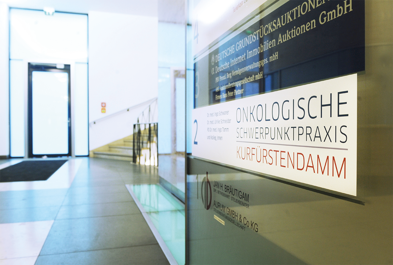 Außenwerbung Onkologische Schwerpunktpraxis Kurfürstendamm